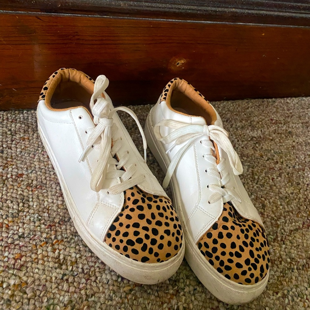 Leopard print and white platform sneakers